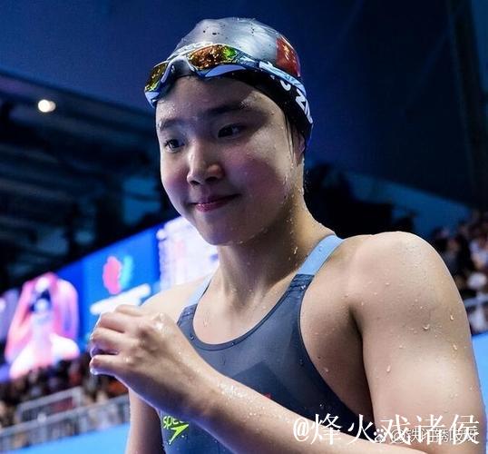 13岁中国仰泳天才少女逆袭夺冠,表现震撼全场 13岁中国仰泳天才少女逆袭夺冠,表现震撼全场