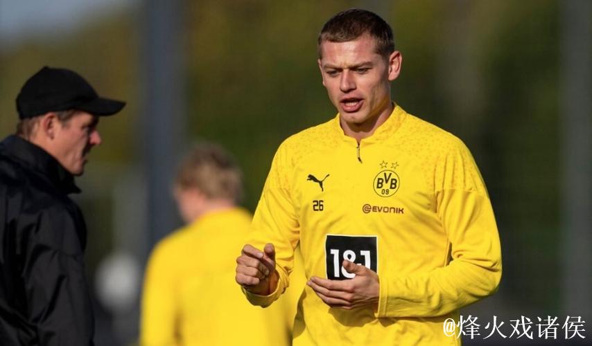 巴萨有意多特边后卫瑞尔森，已展开接触